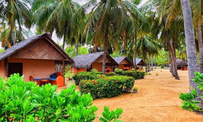 Etalai Cottage | Roshanne Beach Resort