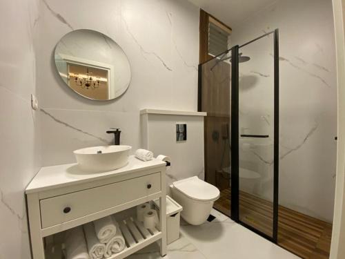 Petah Tikva Apartment | Rothschild 106