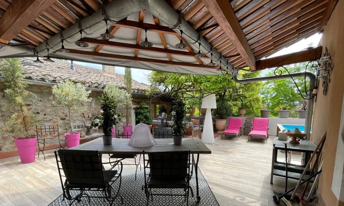 Roussillon Cottage | Roussillon: Glycine Mas