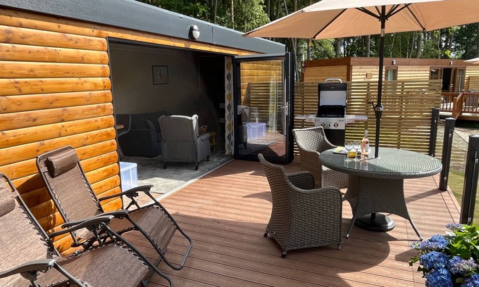 Storwood Cabin | Rowan Boutique Lodge for couples with a dog