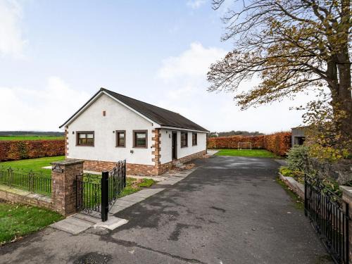 Kilmarnock House | Rowan Muir