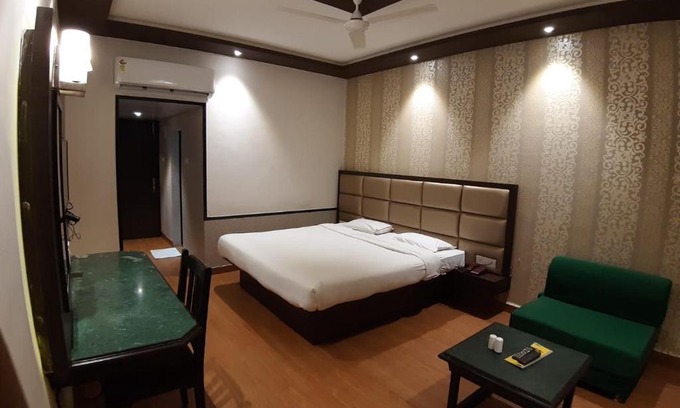 Sasunavghar Resort | Royal Garden Resort