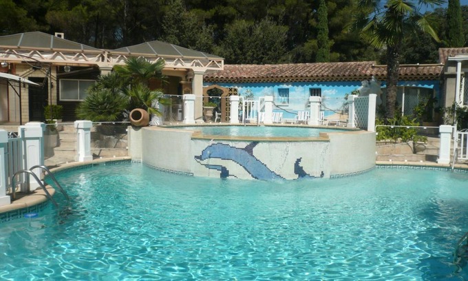 Aubagne Bed & Breakfast | Royal Palmeraie - Chambres d'Hôtes