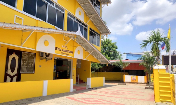 Thirukadaiyur House | Royal Shree Amirthayoga