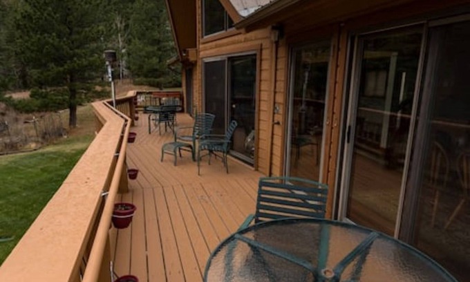 Redstone House | Ruby of the Rockies Retreat