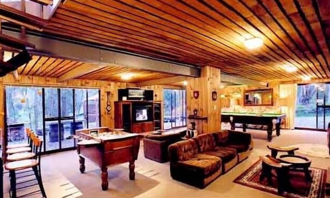 Taylor Bay Cabin | Rudawe Lodge in Taylor Bay, with FREE lake experience