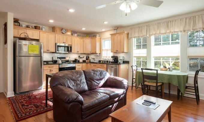 Barracks Rugby House | Rugby Road Residential -RRR- near UVa and downtown