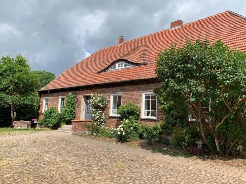 Plath Apartment | Ruhige FeWo im Nussbaumhof - Komfort & historisches Ambiente