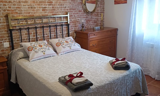Villanueva de Duero Cottage | Rural house Pinar de las Cabañuelas, ideal for families and that deserved rest.