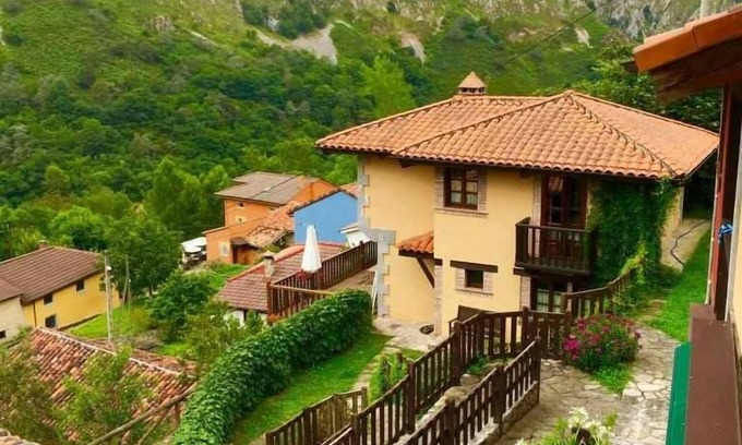 Sames House | RURAL HOUSE LA RIBA B