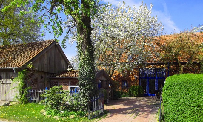 Nottuln House | Rural location, two floors, large living area, modern equipment