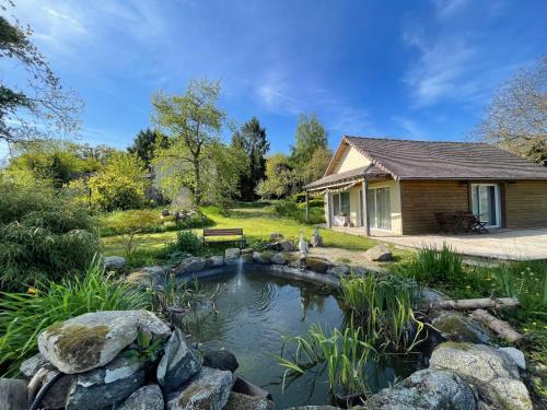 Feugeres House | RuralCottage- PetFriendly- NearToNormandyCoast