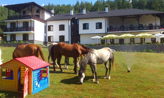 Razlog Hotel | Rusaliite Adventure House