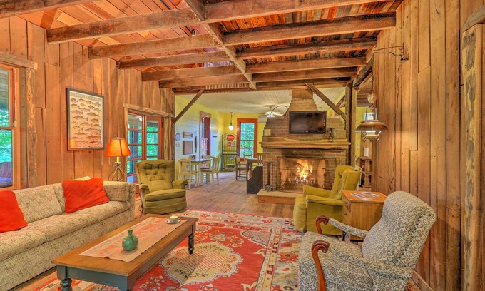Burlington Cabin | Rustic Cabin in the Woods: 2-Acre Fishing Pond!