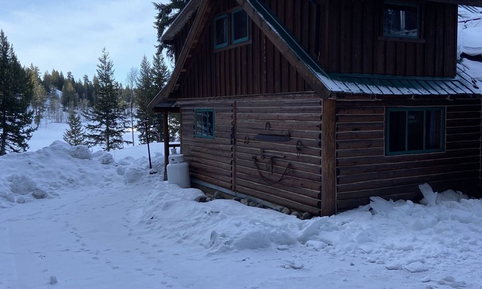 Merritt Cabin | Rustic cabins
