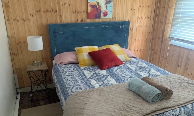 Shawanese Cabin | Rustic Family Cabin Kayaks Hot Tub Colleges 2-bedroom cabin Harveys Lake AC