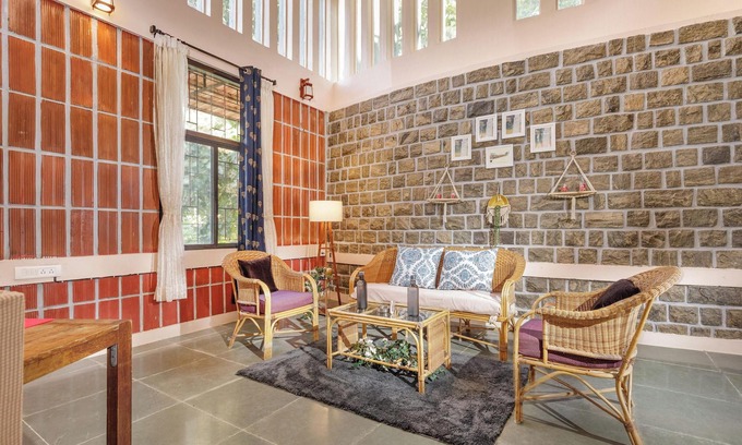 Hosur Villa | Rustic Farmpool