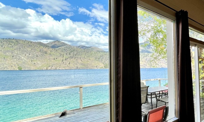 Chelan House | Rustic Lakefront Cabin: Pet-Friendly, WIFI, Buoy, Lake Access