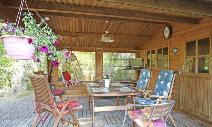 Oberschledorn Apartment | Rustic Medebach Ski Retreat