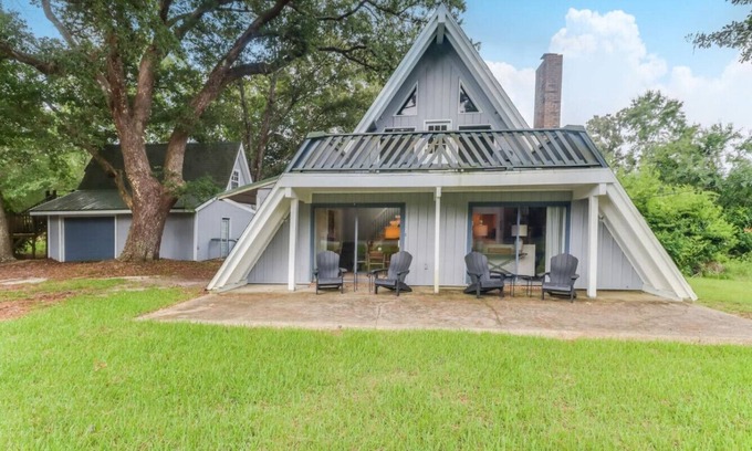 Diamondhead House | Rustic Oaks -Golf Cabin
