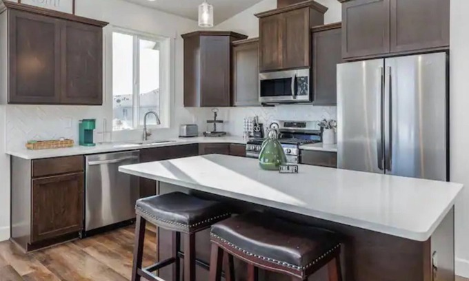 Hermiston House | Rustic Retreat