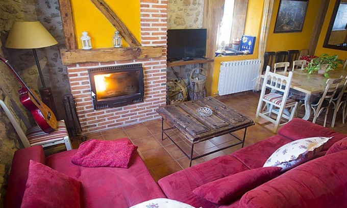 Munoveros Cottage | Rustic rural house. close to the sickles of Duraton, Pedraza, Sepulveda and Segovia