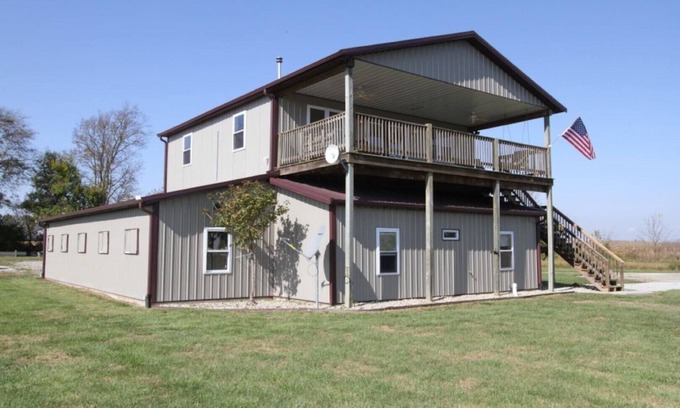 Acton House | Rustic, rural, relaxing, family friendly stay! Excellent location 5 min to I74.
