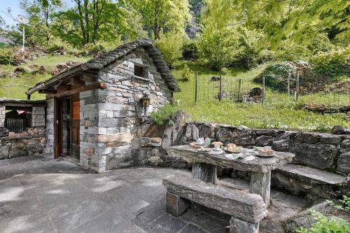 Cevio Ski Chalet | Rustico Savinera - Happy Rentals