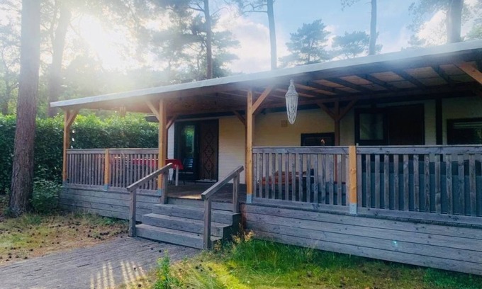 Raalte Ski Chalet | Rustig gelegen chalet op vakantiepark nwww.huisjeveronica.nln