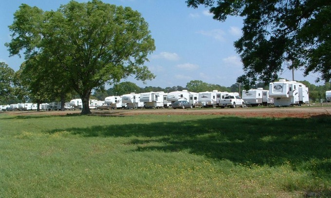 Saint Maurice RV Rental | RV lots for rent
