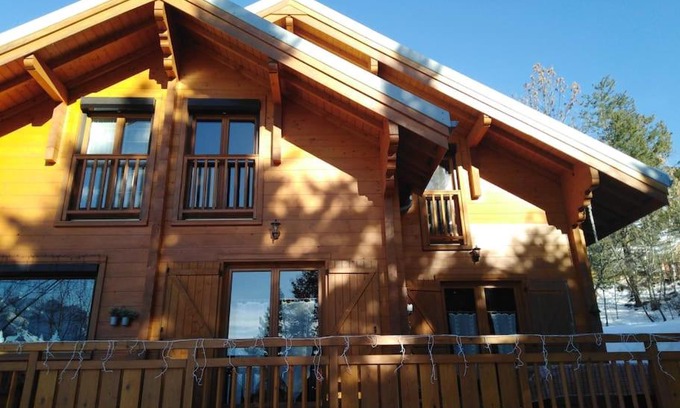 Briancon Ski Chalet | Séjour en famille dans un chalet cosy!