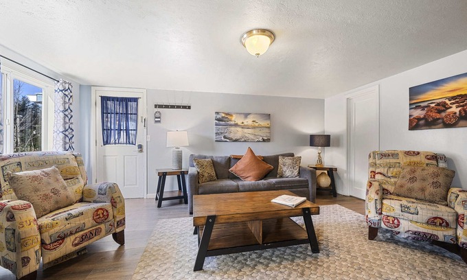 Netarts Apartment | S1 - Epic @ Surf Inn 2 bed, 1 bath