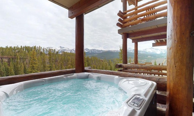 Saddle Ridge House | Saddle Ridge B2
