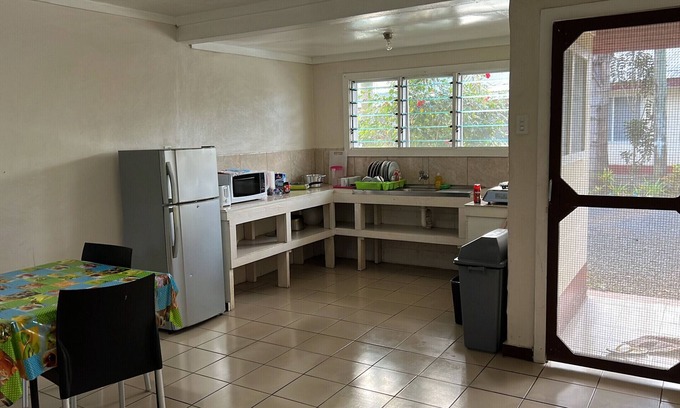 Vaitele Apartment | Safe and quiet 2 Bedroom Apartment 7mins from city.