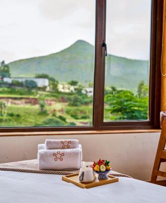 Pegalwadi Tryambak Villa | SaffronStays Aamelia by the Hills