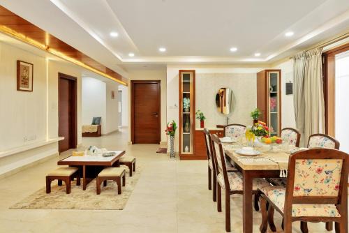 Krishnarajapura Apartment | SaffronStays Suki Suites, Executive