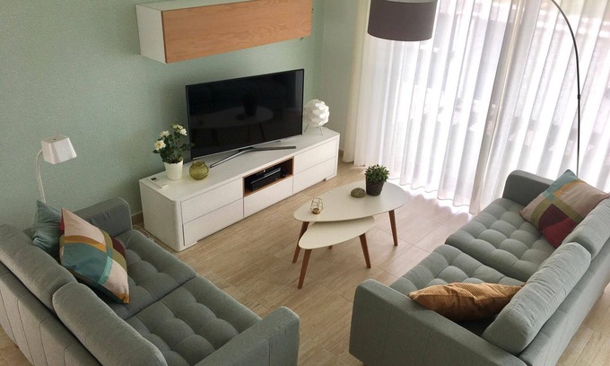 Salir do Porto Villa | Salir do Porto - Contemporary vacation home with private heated pool