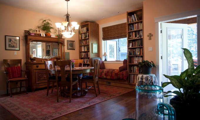 Black Creek Bed & Breakfast | Salmon Point B&B