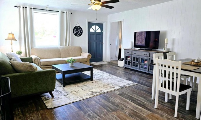 Red Boiling Springs Apartment | Salt Lick Creek Cottage