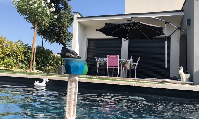 Le Cres House | Salt pool and Jacuzzi - Lake and tram 300m away