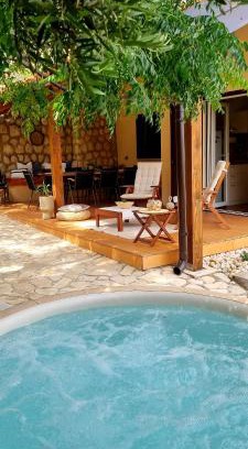 Bosana Villa | Salt & Stone Villa