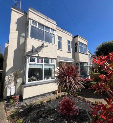 Benfleet Apartment | Salvation View 2 Bed Apartment