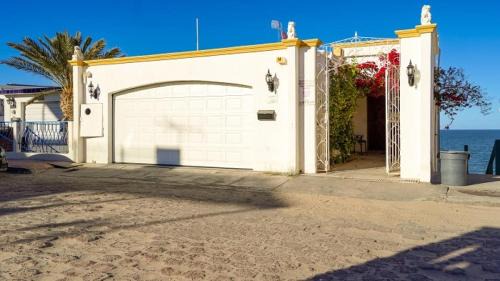 Villas de Las Palmas House | San Felipe Paradise Rental Villa - Beachfront WiFi