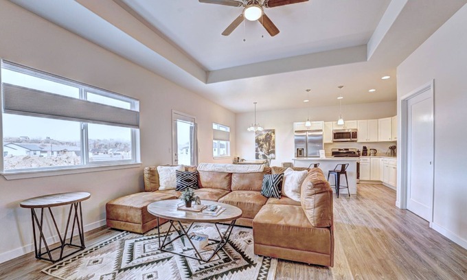 Montrose House | San Juan Reflections Getaway 3B/2Ba, Pet Friendly & Game Room
