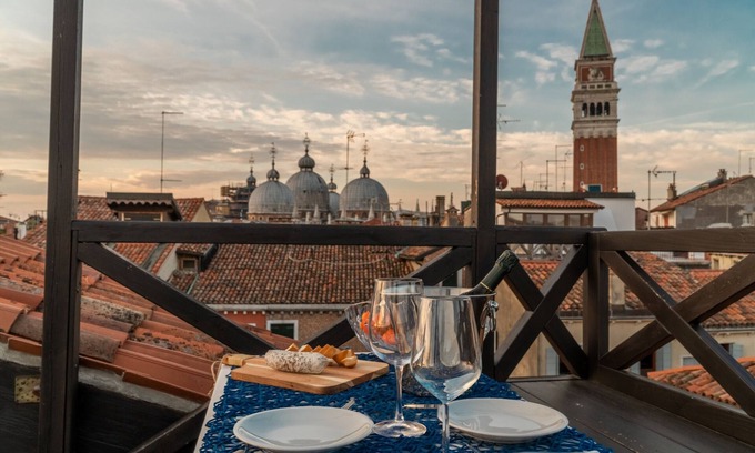 San Marco Apartment | San Marco View Terrace Apartment R&R