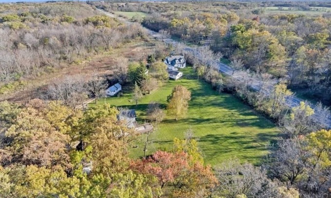 Alden House | Sanctuary Woodland Guest House, located next to the conservation area!