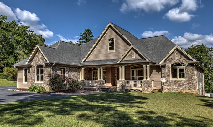 Blue Ridge House | Sanders House by Escape to Blue Ridge