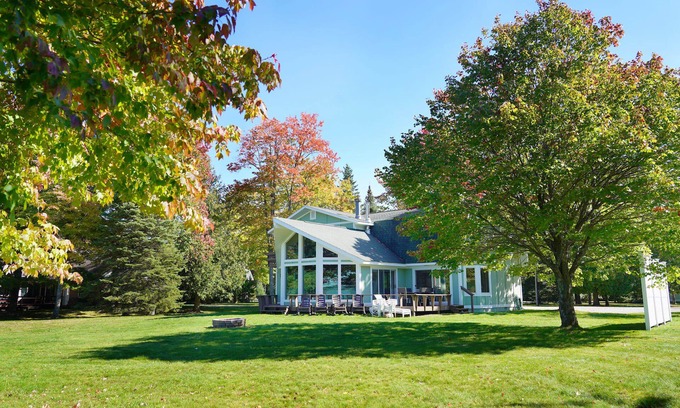Lewiston House | Sandpiper Too Summary