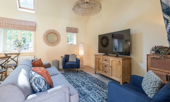 Sandsend Cottage | Sandsend - Rambling Rose - a family break that sleeps 4 guests in 2 bedrooms