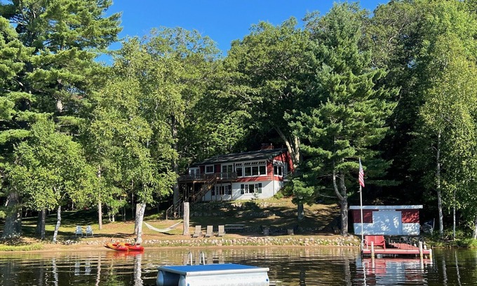 Eagle River Cabin | Sandy Beach, Tons of Water Toys & Great Boating.LOVE YOUR VACATION!
